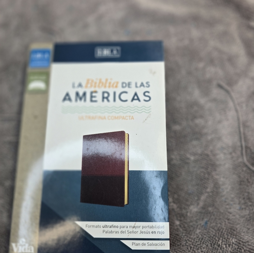 La Biblia de las Américas Ultrathin Compact Bible